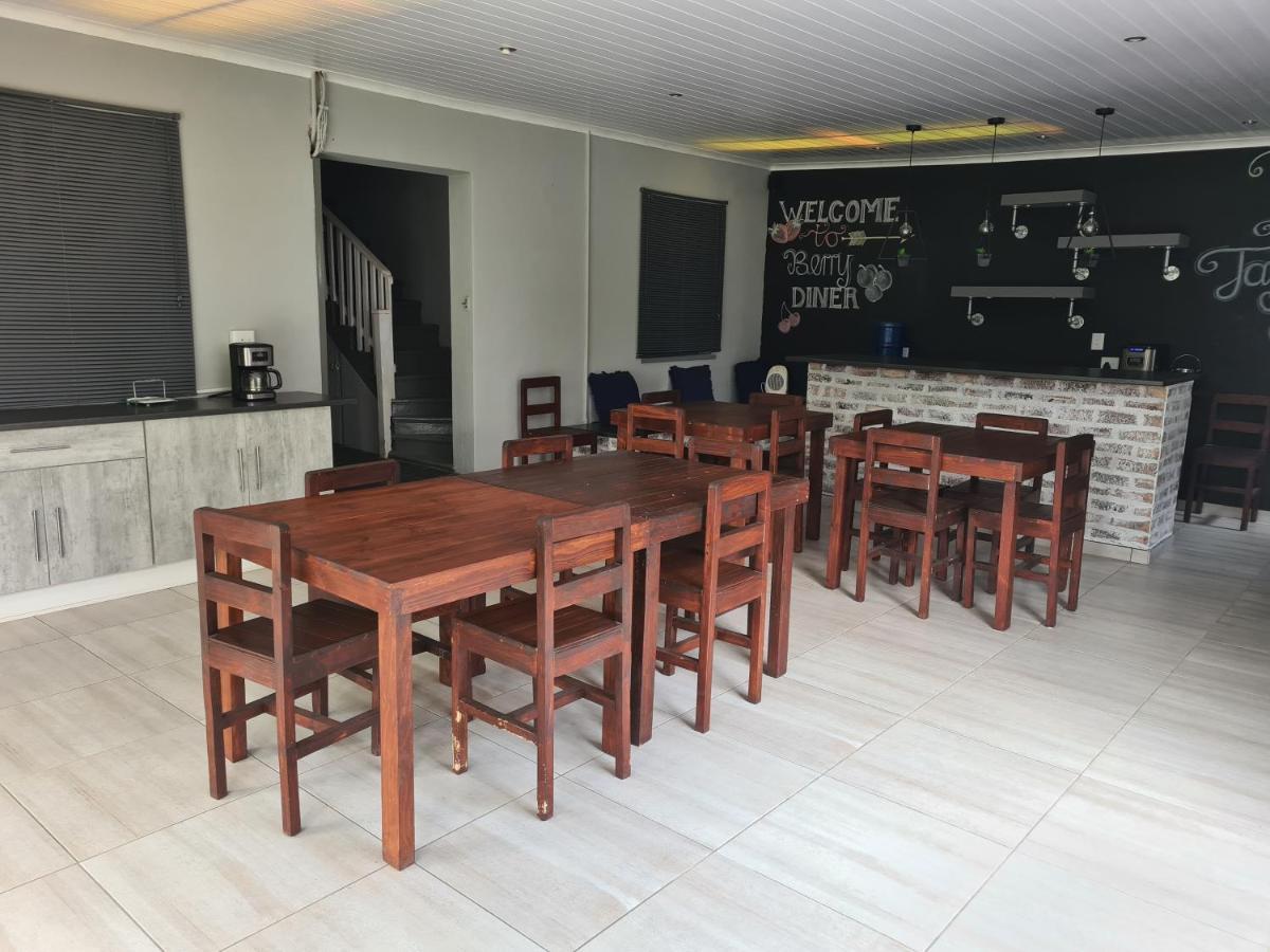 Berry Lane Guesthouse Кроунстад Екстериор снимка