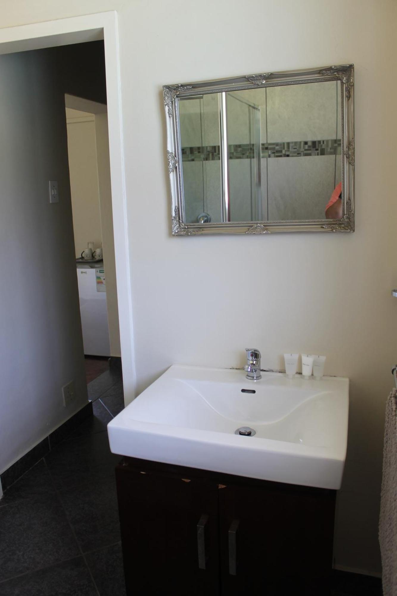 Berry Lane Guesthouse Кроунстад Екстериор снимка