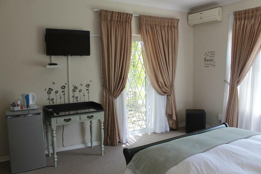 Berry Lane Guesthouse Кроунстад Екстериор снимка