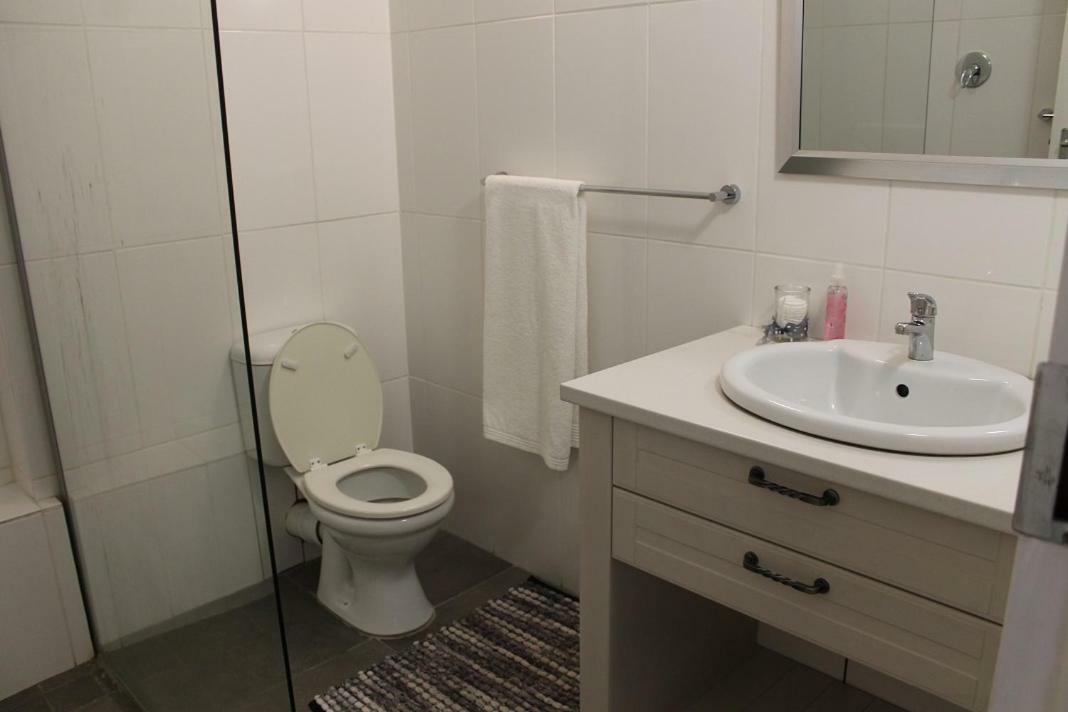 Berry Lane Guesthouse Кроунстад Екстериор снимка