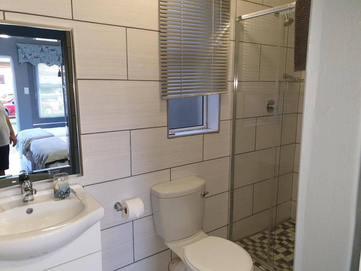 Berry Lane Guesthouse Кроунстад Екстериор снимка